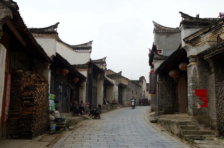 一个数分别与35和48相乘的积等的和1743这个数是多少？游戏画面